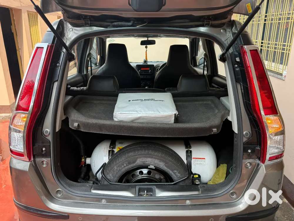Wagon R Cng Vxi Aigust 2023 Driven Only 9500 Kms