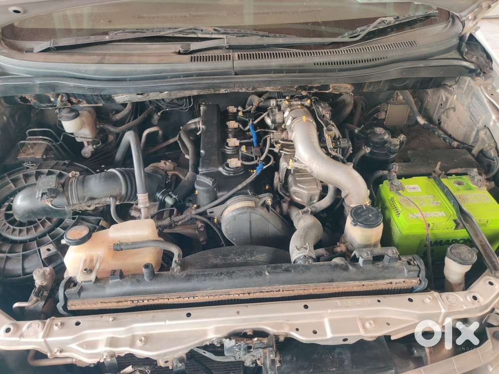 Toyota Innova 2.5 V Diesel 2012 Topend