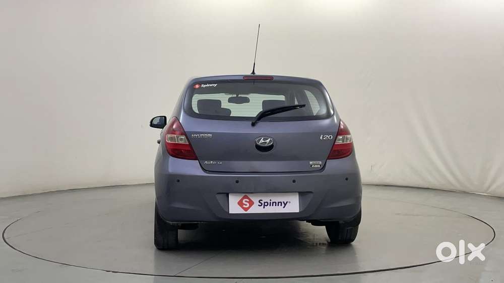 Hyundai I20 2009-2011 1.4 Asta (at), 2011, Petrol