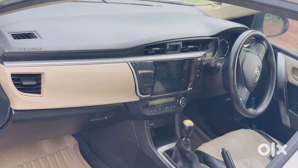 Toyota Corolla Altis 2016