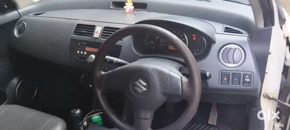 Maruti Suzuki Dzire 2011 Manual Petrol