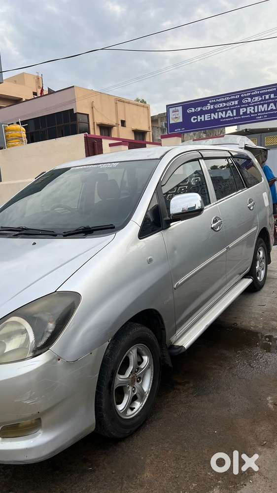 Toyota Innova Diesel 2005 /