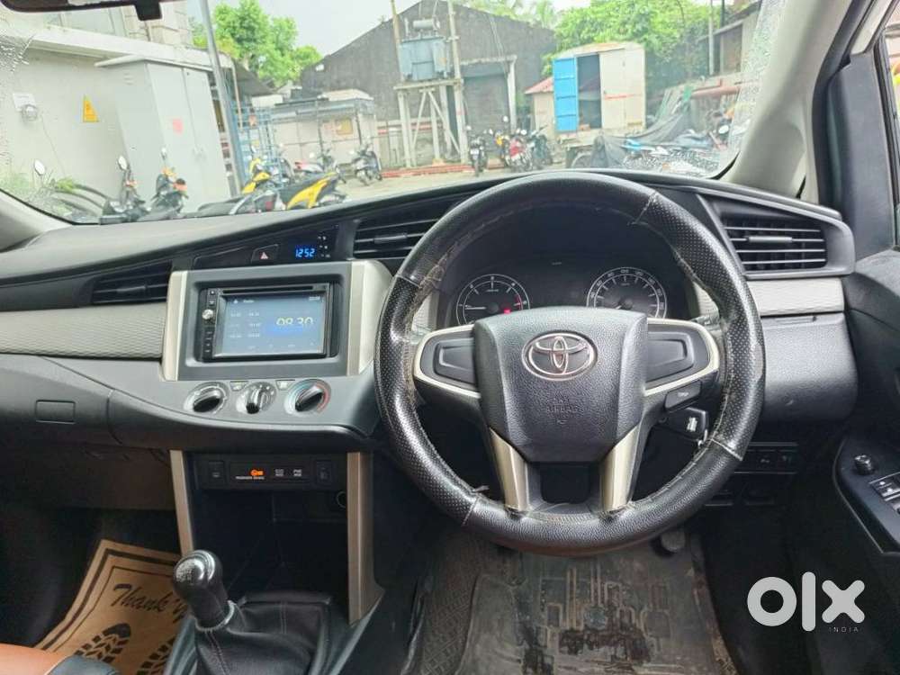 Toyota Innova Crysta 2.4 G Mt 8s, 2017, Diesel