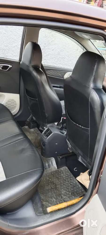 Hyundai Aura 2021 Petrol Well Maintained 4900 Km