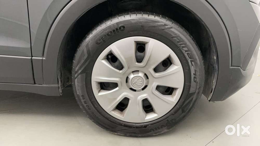 Skoda Kushaq Active 1.0 Tsi Mt, 2022, Petrol
