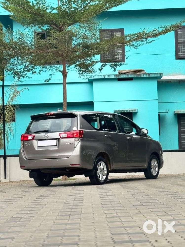 Toyota Innova Crysta 2.8 Gx At, 2016, Diesel