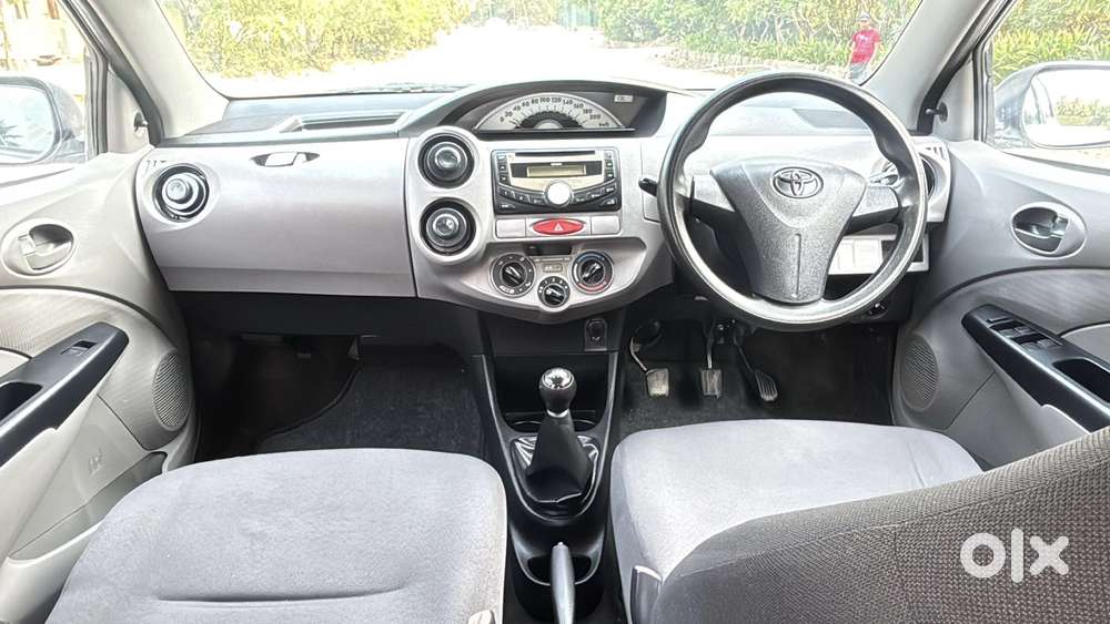 Toyota Etios 2010-2012 G, 2011, Petrol