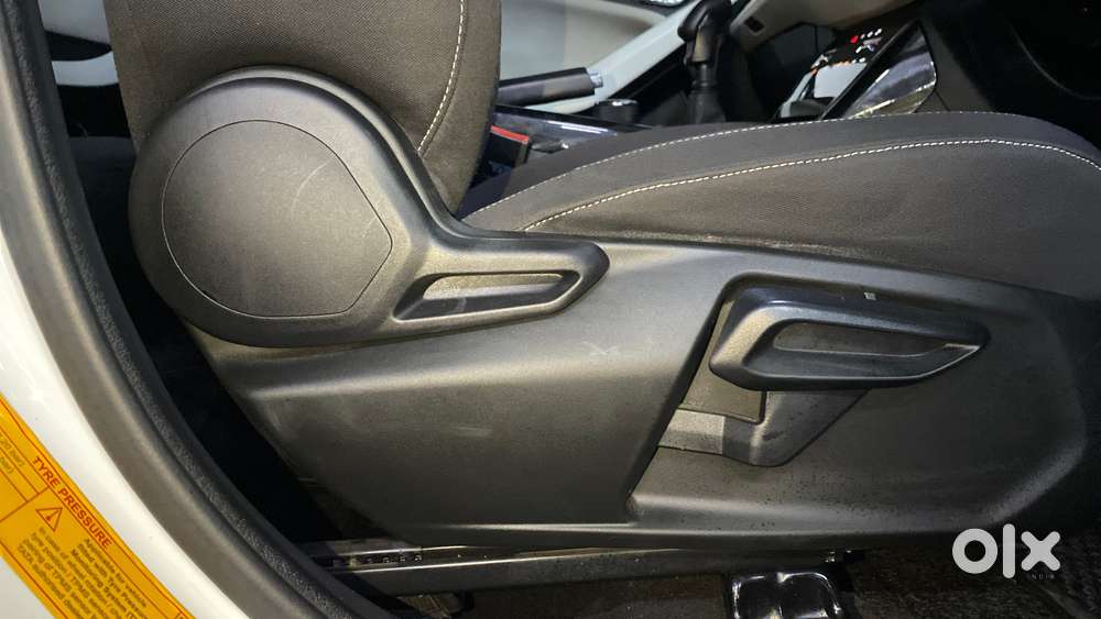 Tata Nexon Creative Plus S 1.2 Revotron Petrol 6 Mt, 2023, Petrol