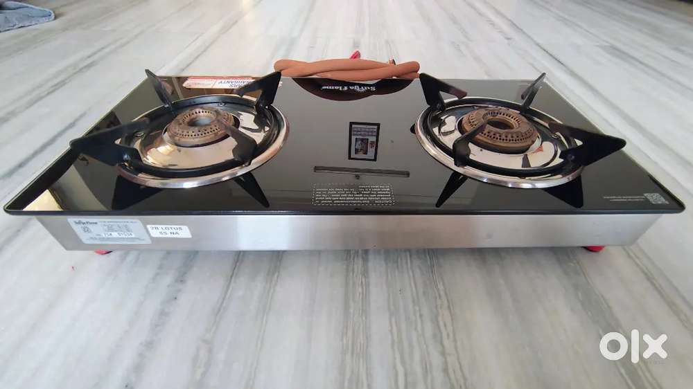 Suryaflame Gas Stove with regulator, pipe and gas lighter