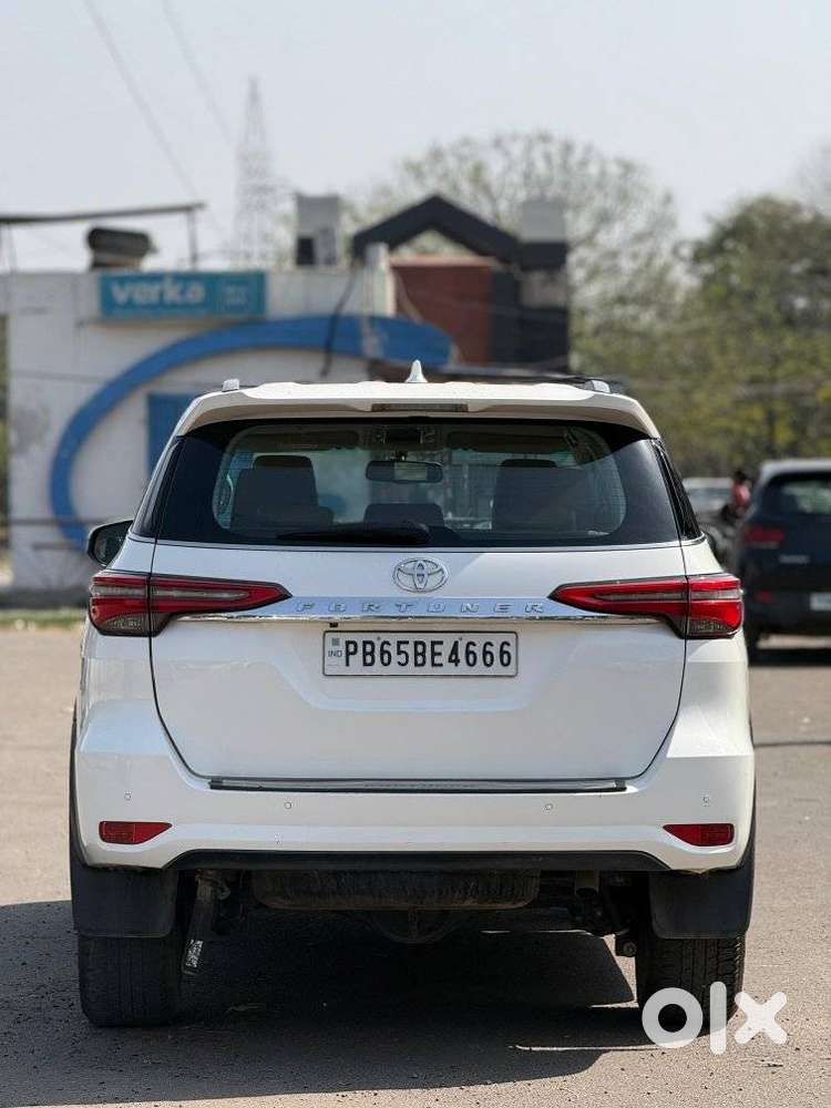 Toyota Fortuner 4x2 At 2.8 Diesel, 2022, Diesel