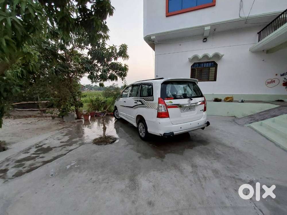 Toyota Innova 2014 Diesel Well Maintained