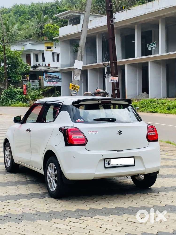Maruti Suzuki Swift 1.3 Zxi, 2020, Petrol
