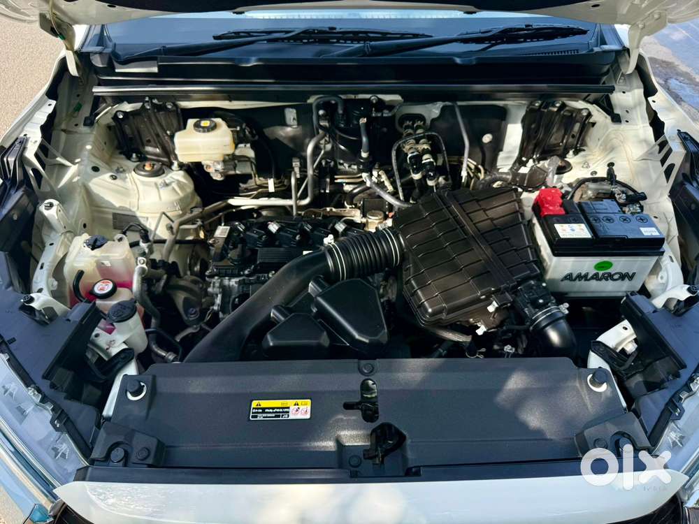 Toyota Innova Hycross 2.0 Zx (o) Hybrid 7 Str, 2025, Petrol