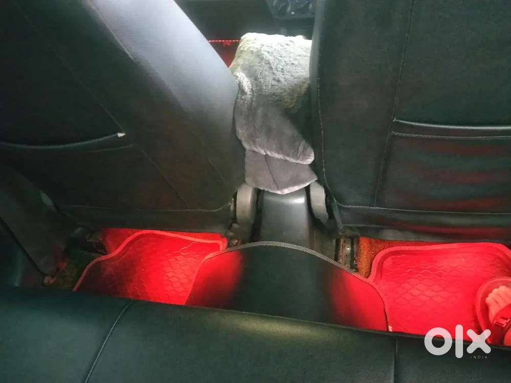 Maruti Suzuki Swift Dzire 2012 Ddis
