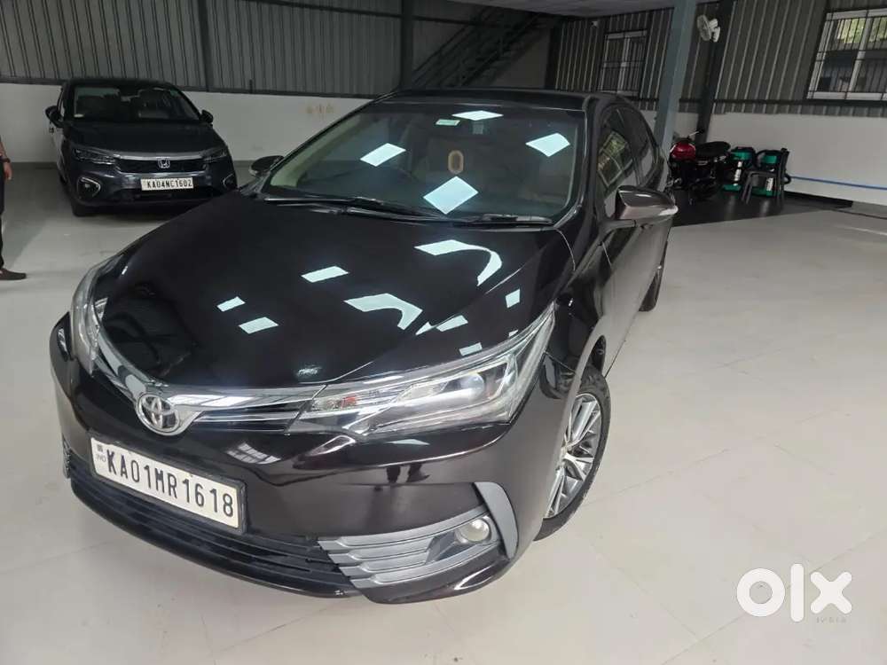 Toyota Corolla Altis Petrol At