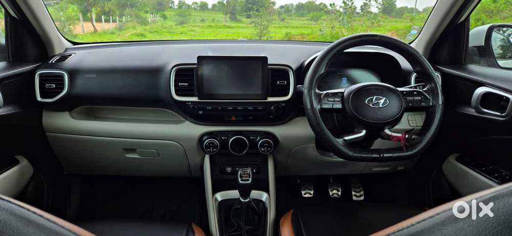 Hyundai Venue Sx Mt, 2023, Diesel