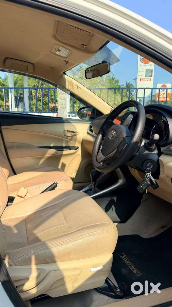 Toyota Yaris J Cvt, 2021, Petrol