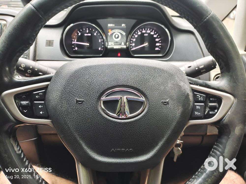 Tata Hexa 2.2 Xta 4x2 7 Str, 2018, Diesel