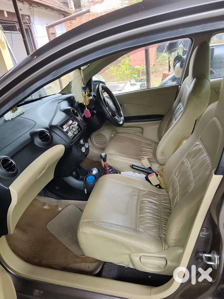 Honda Amaze 2015 Petrol Well Maintained