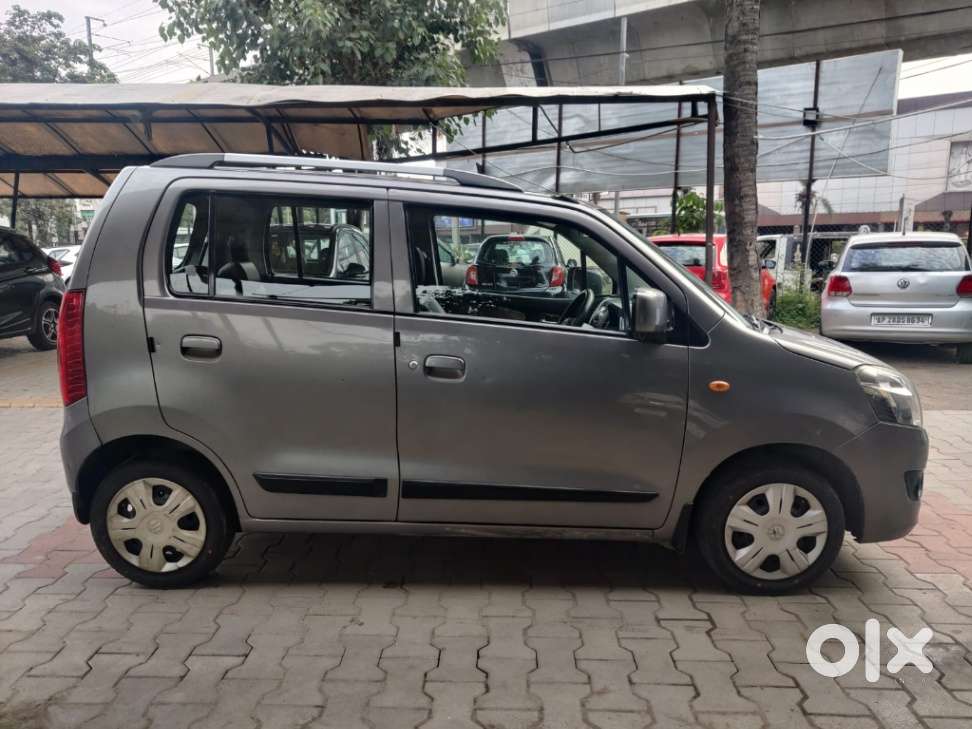 Maruti Suzuki Wagon R 1.0 Vxi Amt, 2017, Petrol
