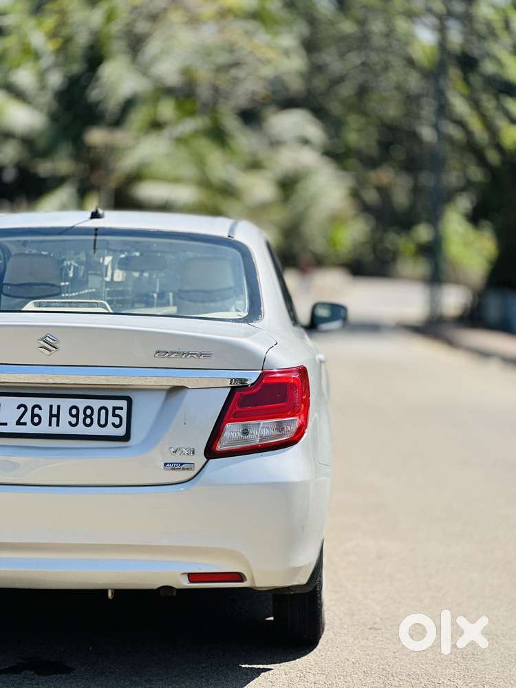 Maruti Suzuki Swift Dzire Vxi(o) Amt, 2017, Petrol