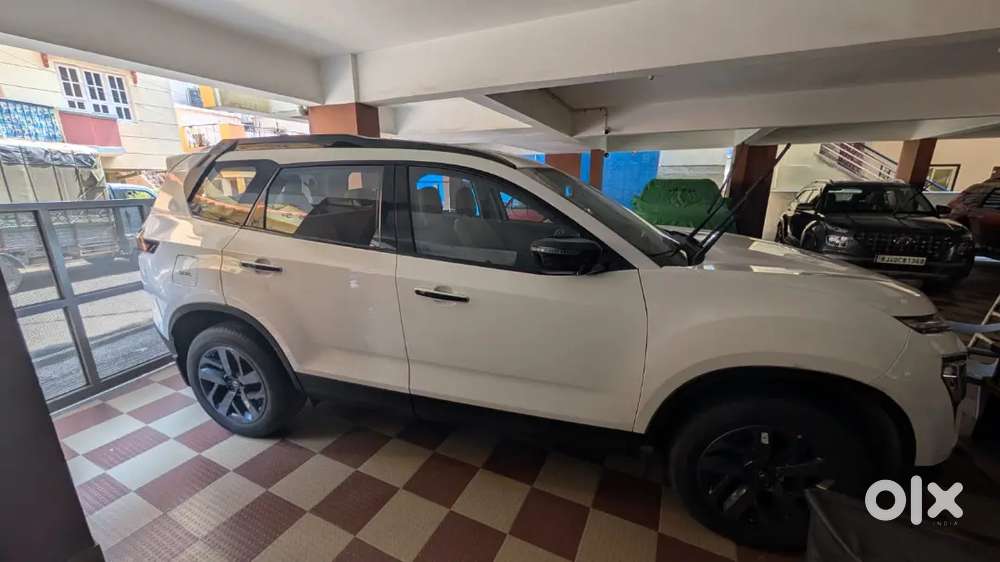 Tata Safari Kryotec Adventure 2022