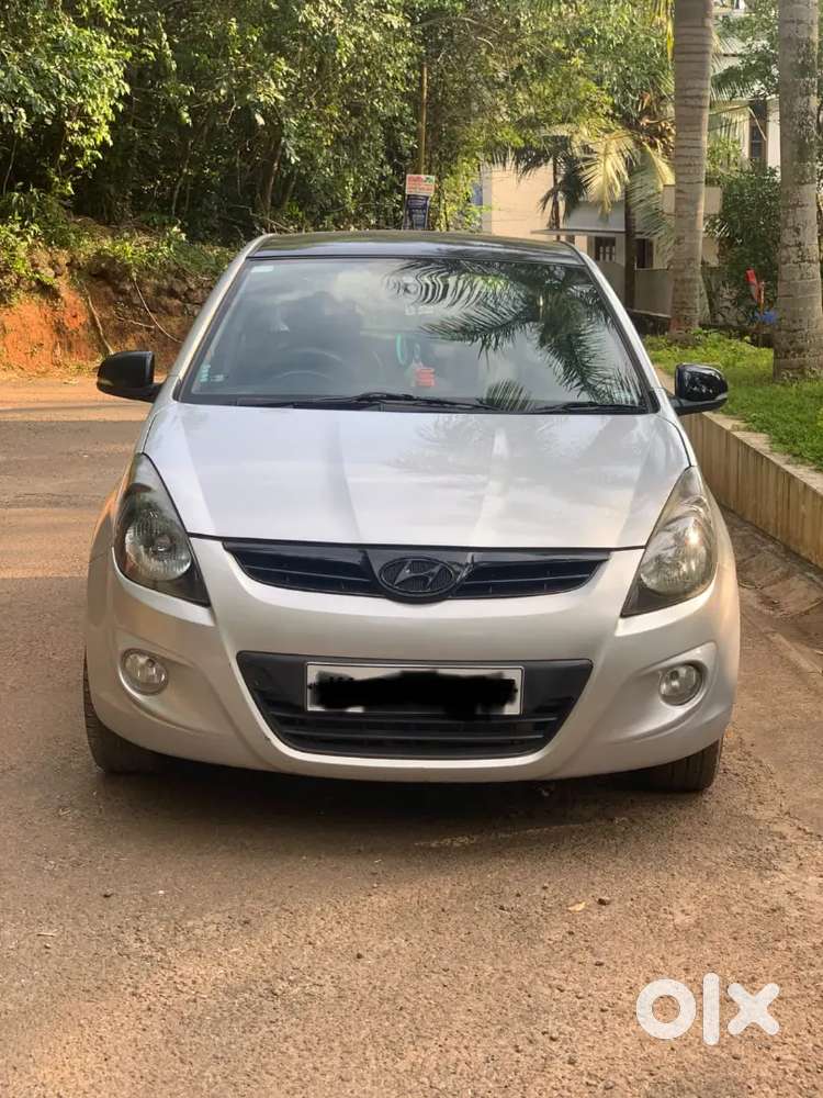 Hyundai I20 Sportz 2011 Petrol