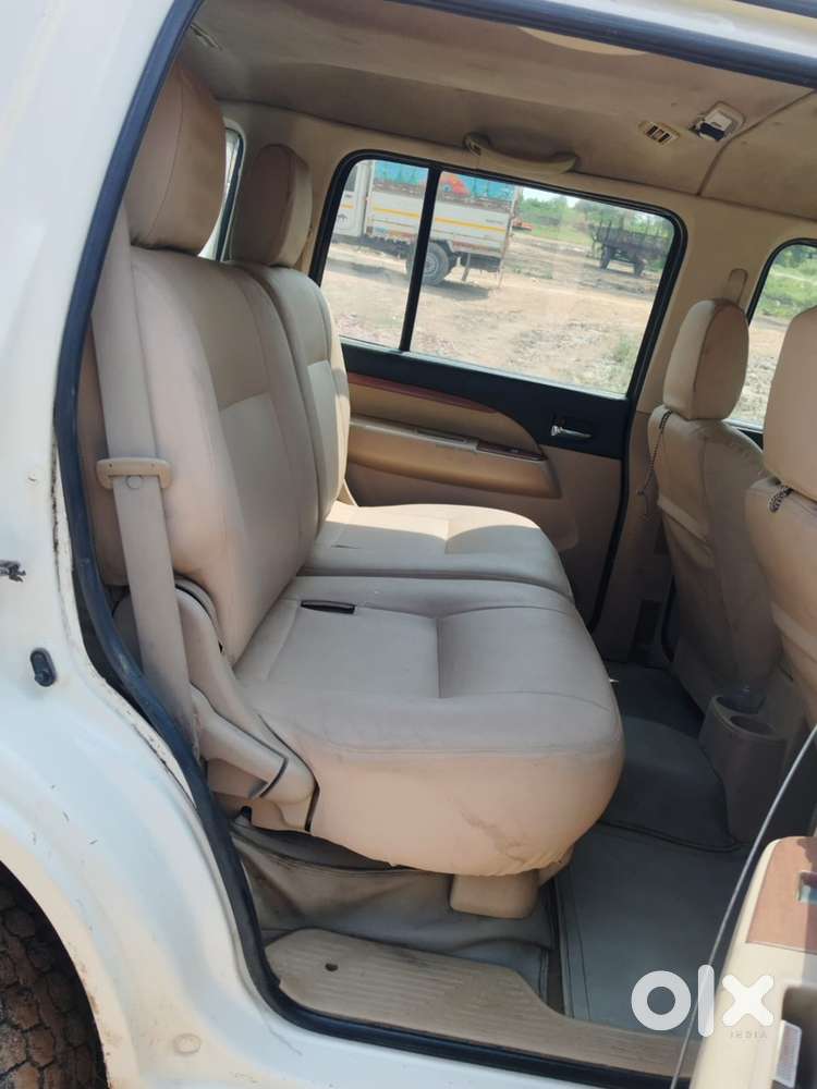 Ford Endeavour Diesel 2011