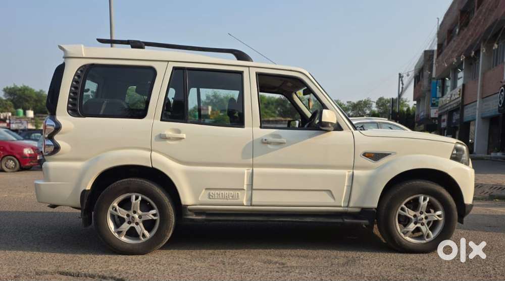 Mahindra Scorpio