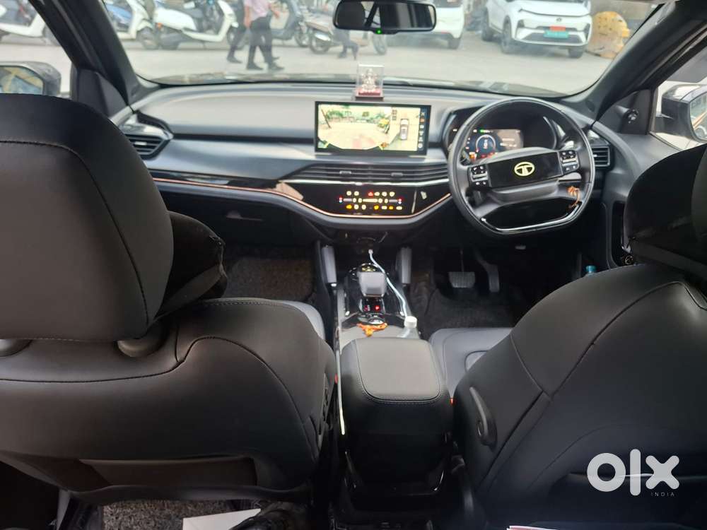Tata Safari Accomplished Plus Dark Edition At, 2025, Diesel