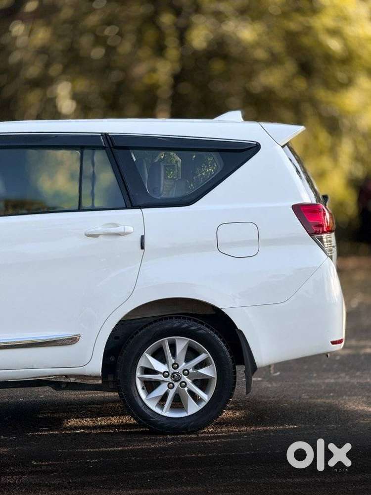 Toyota Innova Crysta 2.4 G Mt, 2018, Diesel