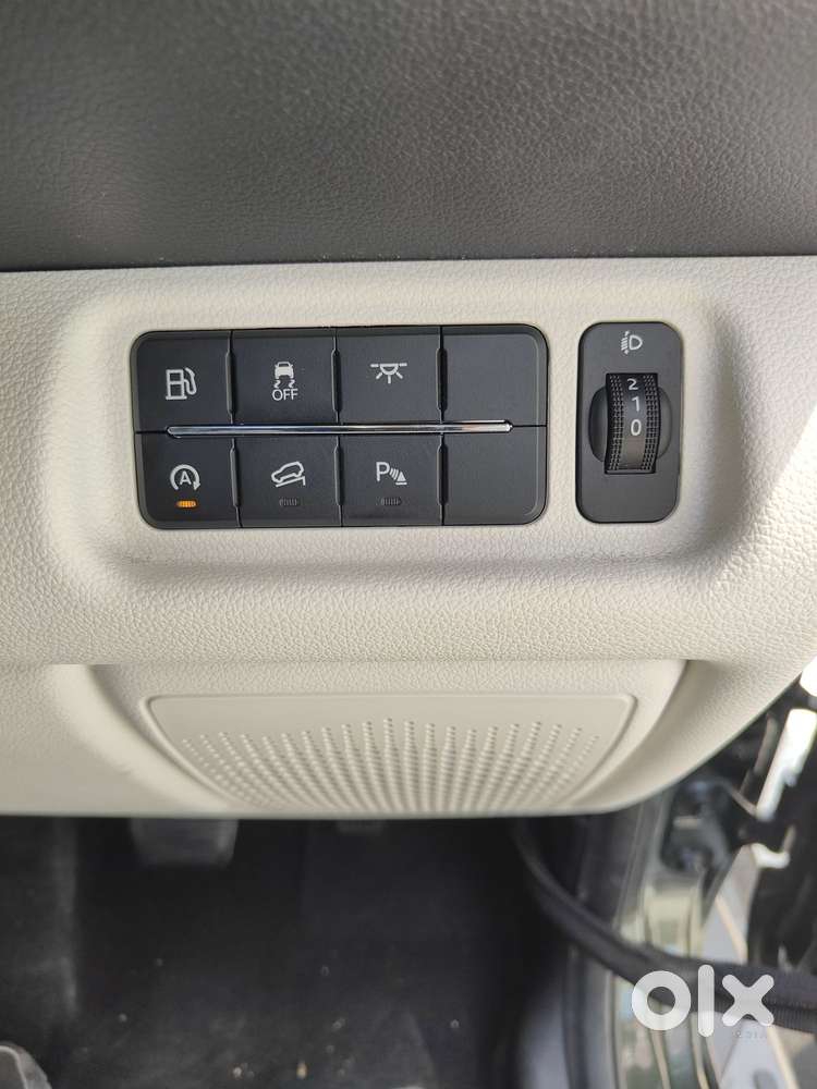 Mahindra Thar Roxx Mx5 Petrol At 2wd, 2024, Petrol