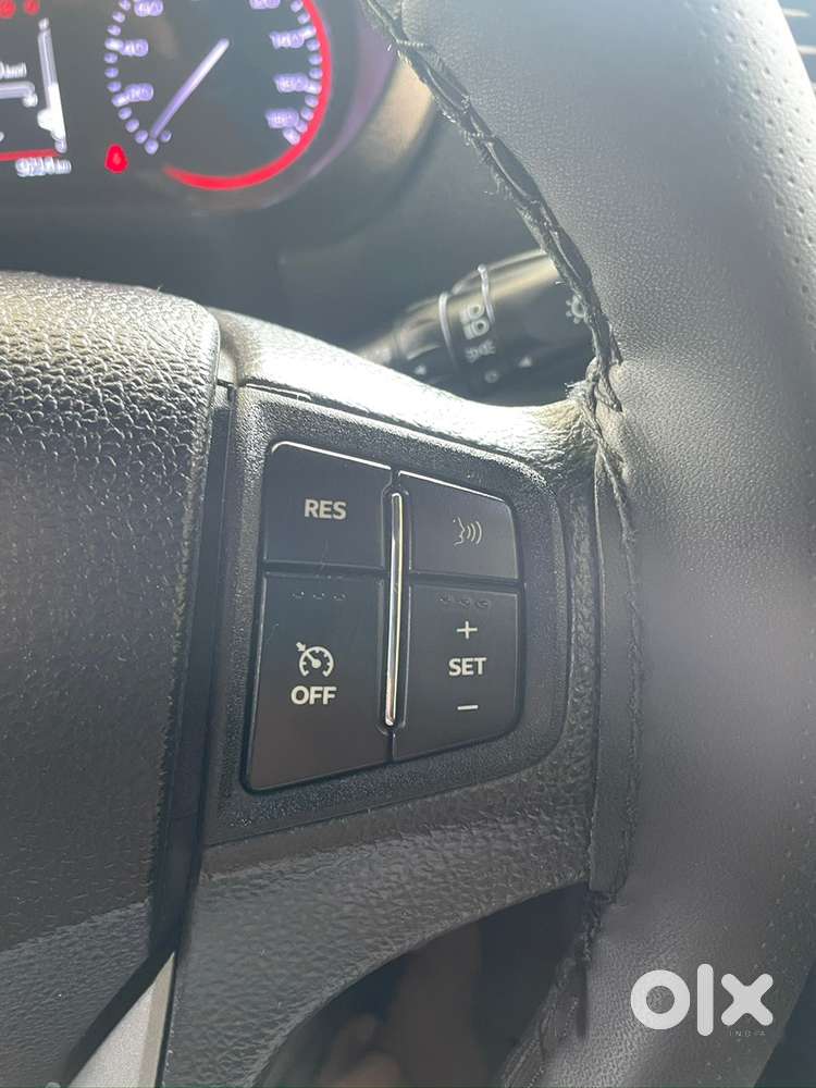 Mahindra Thar Petrol 2023