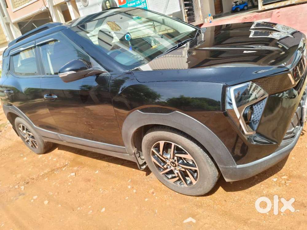 Mahindra Xuv 3xo 2025 Petrol 12820 Km Driven