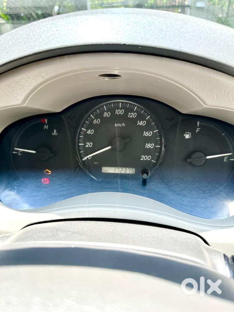 Toyota Innova 2013 Diesel Well Maintained