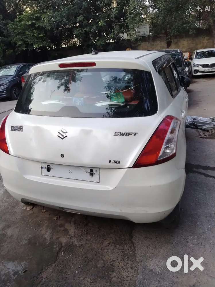 Maruti Suzuki Swift Vxi 2015