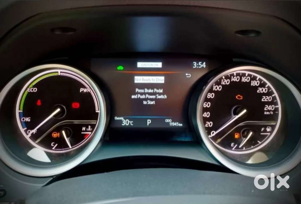 Toyota Camry Hybrid, 2024, Petrol