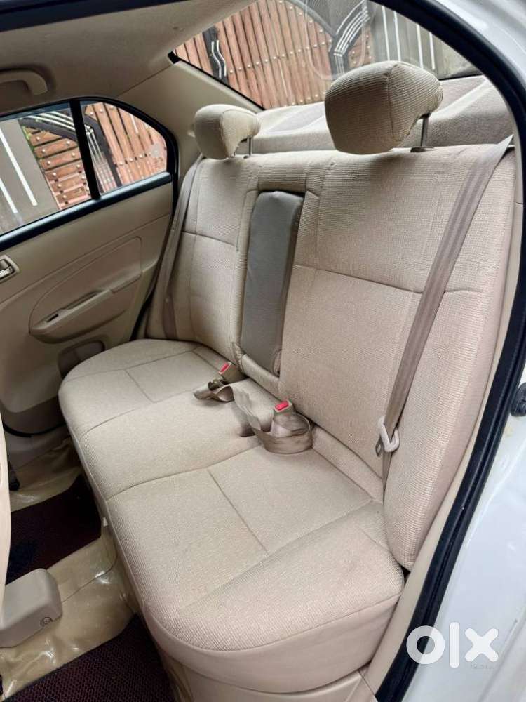 Maruti Suzuki Dzire 1.2 Vxi, 2016, Petrol