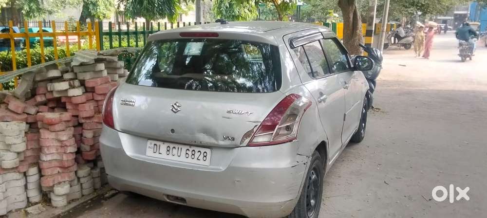 Maruti Suzuki Swift Vxi 1.2 Abs Bs-iv, 2012, Cng & Hybrids