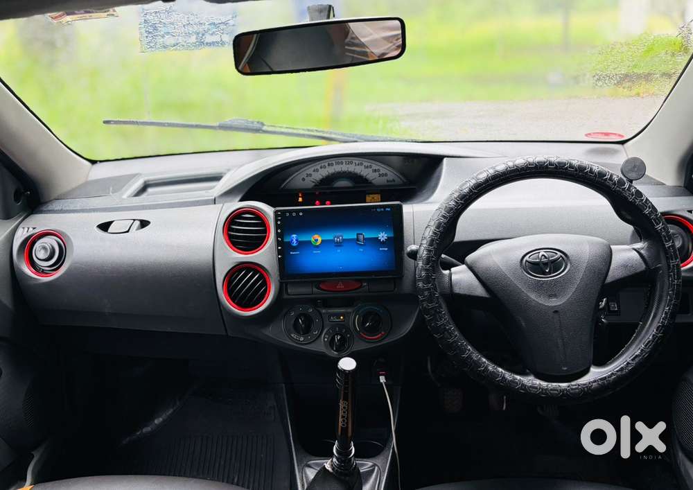 Toyota Etios Liva 2012