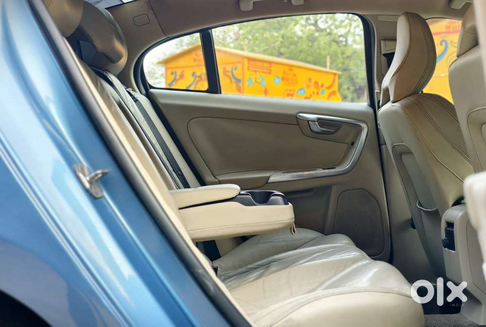 Volvo S60 D5 Kinetic, 2014, Diesel