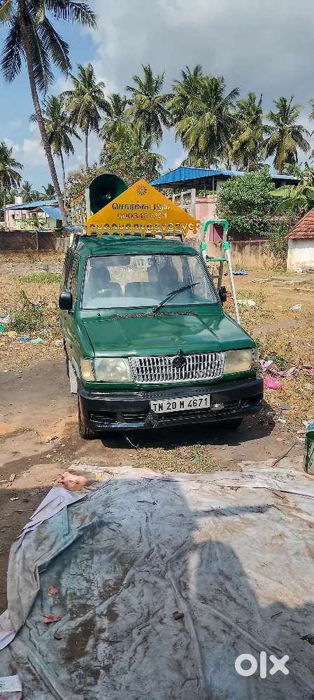 Toyota Innova Hycross 2.0 2004