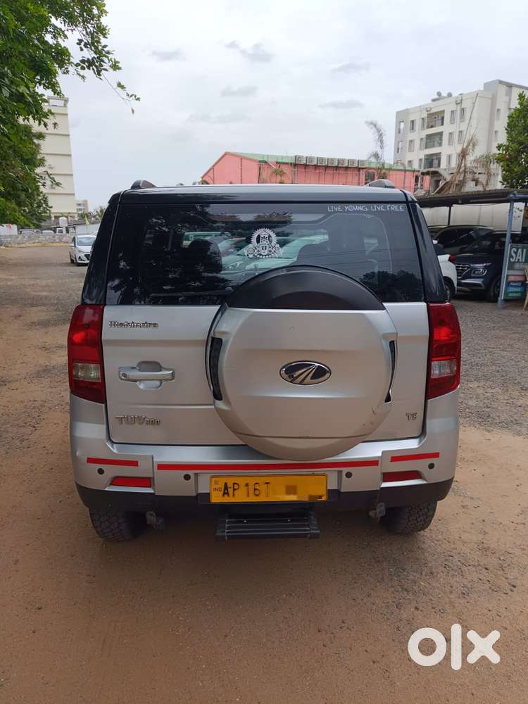 Mahindra Tuv 300 Mhawk100 T8 Dual Tone, 2017, Diesel