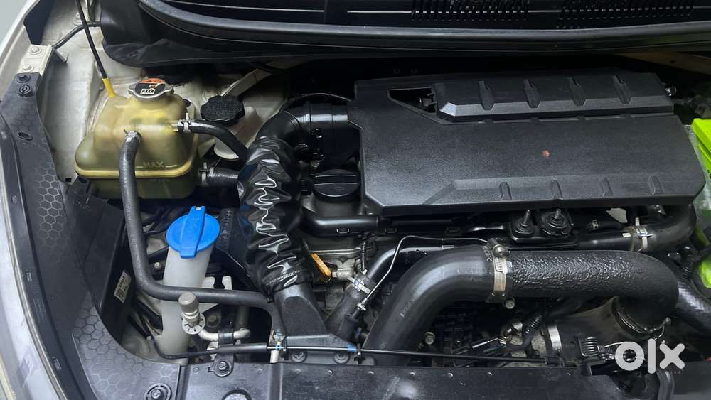 Hyundai Aura 1.0 Sx Plus Petrol, 2020, Petrol