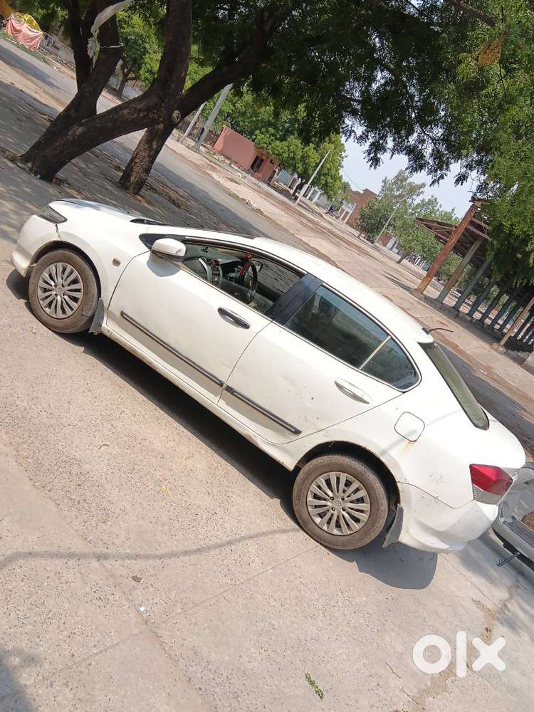 Honda City Hybrid Ehev 2010 Cng & Hybrids 97000 Km Driven