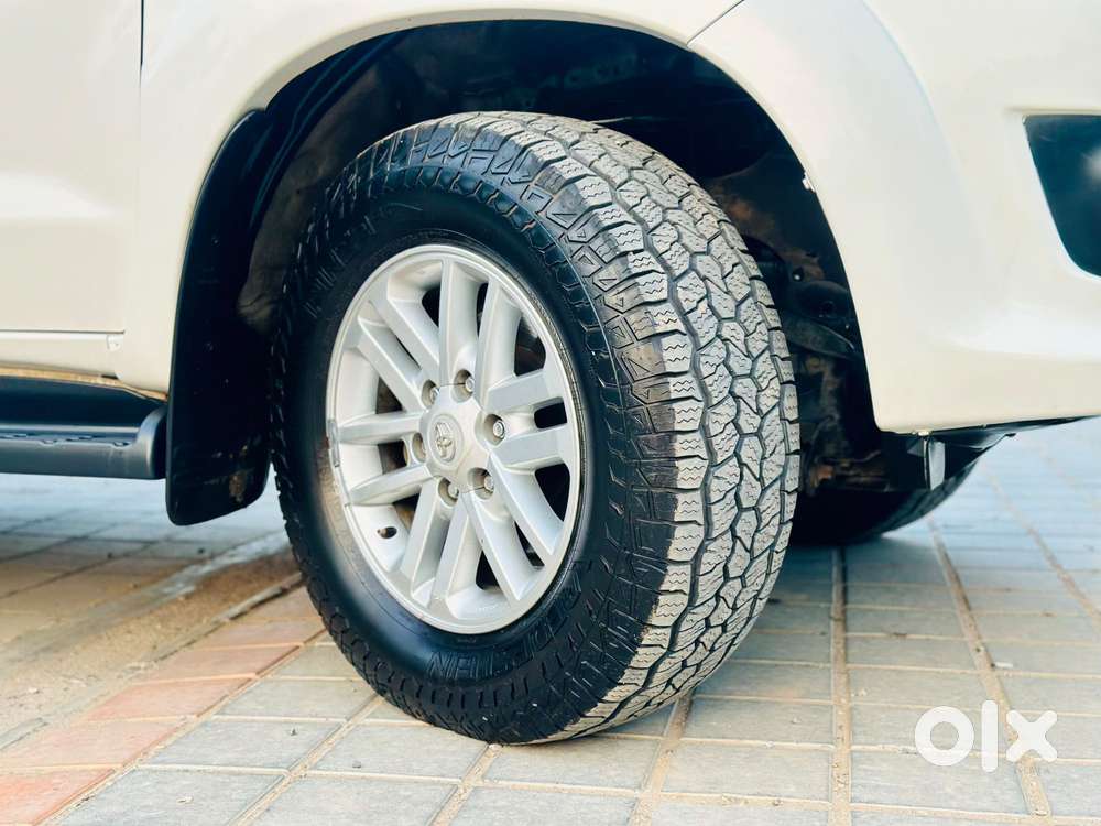 Toyota Fortuner 4x2 Manual, 2014, Diesel