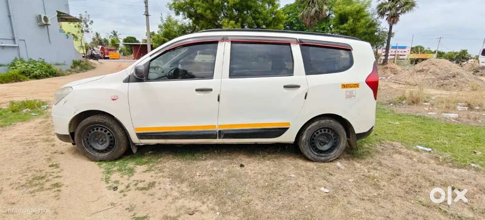 Renault Lodgy 2017 Diesel 150000 Km Driven