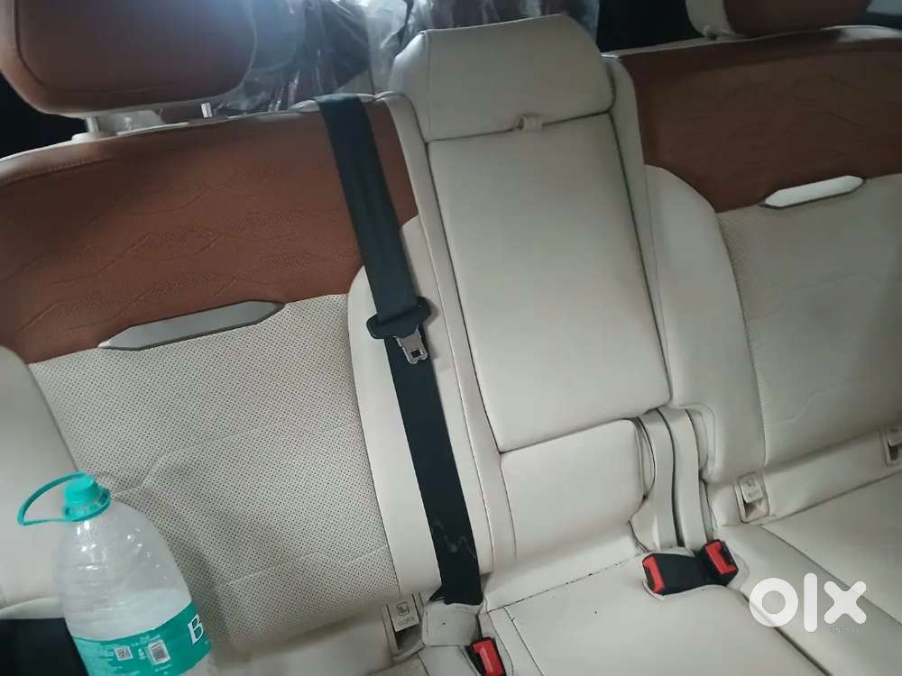 Mahindra Xuv700 Ax7 2026