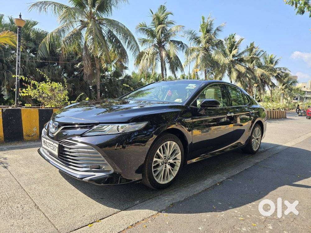 Toyota Camry Hybrid, 2019, Petrol