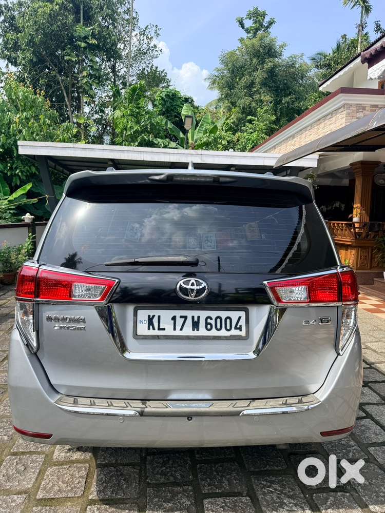 Toyota Innova Crysta